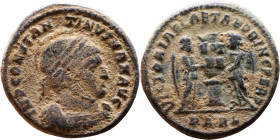 Constantinus I (306-337) Follis. Obverse: IMP CONSTAN-TINVS AVG, high crested helmet, cuirassed bust Reverse: VICTORIAE LAETAE PRINC PERP, two Victori...