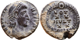 Constantius II (337-361 AD). AE follis. Obv.: DN CONSTANTIVS PF AVG, pearl diademed bust right. Rev.: VOT XX MVLT XXX in wreath

13mm 1.68g