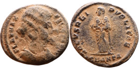 Fausta (Wife of Constantine I( Follis Obverse: Bust of empress. Reverse: SPES REIPVBLICAE

Artificial sand patina

19mm 2.95g
