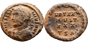 Licinius I (308-324 AD) follis. Obv: Cuirassed bust of Licinius Rev: VOT XX MVLT XXX

Artificial sand patina

20mm 2.37g