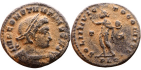 Constantinus I (306-337 AD). Follis. Obv: Laureate bust of Emperor Rev: SOLI INVICTO COMITI. Sol standing left holding globe

Artificial sand patina...