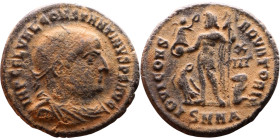Constantinus I (306-337) follis. Obv: Cuirassed bust of emperor Rev: Jupiter standing left, chlamys across left shoulder, leaning on scepter with eagl...
