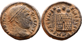 Constantine I The Great (306 - 337 AD). Follis. Obv.: Laureate head of Constantine right. Rev.: PROVIDENTIA AVGG, Camp gate

Artificial sand patina...