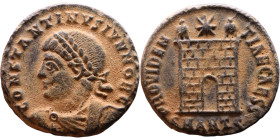 Constantine I The Great (306 - 337 AD). Follis. Obv.: Laureate head of Constantine right. Rev.: PROVIDENTIA AVGG, Camp gate

Artificial sand patina...