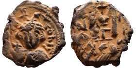 Constans II (641-668) Follis. Obverse: Imperial figure holding cross and globus Reverse: m and inscription

Artificial sand patina

23mm 5.73g