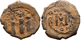 Heraclius, Martina and Heraclius Constantine (610-641) Follis Obverse: From left, Martina, Heraclius, heraclius Constantine Reverse: Large M, ANNO,
...