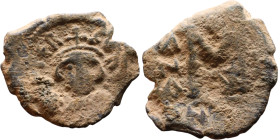 Constans II (641-668) Family Follis.. Obverse: No inscription Constans bust. Reverse: M between Heraclius, Constantine IV, Tiberius

24mm 4.09g