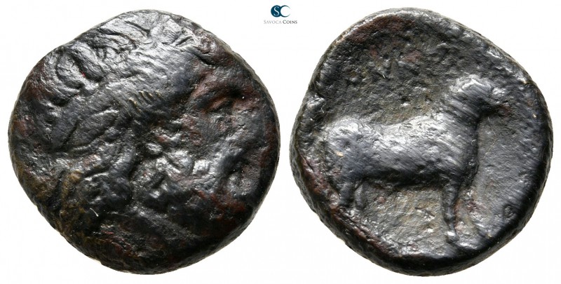 Thessaly. Gonnos 350 BC. 
Bronze Æ

18 mm., 6,29 g.

Laureate head of Zeus ...