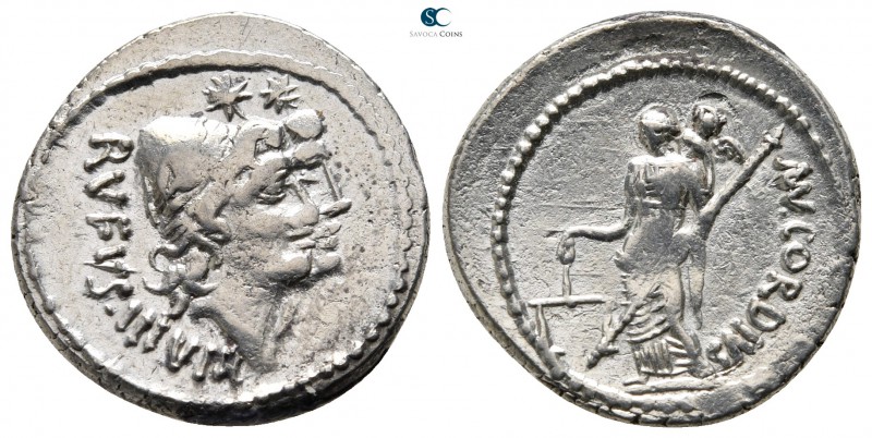 Mn. Cordius Rufus 46 BC. Rome
Denarius AR

19 mm., 3,81 g.

RVFVS • III VIR...