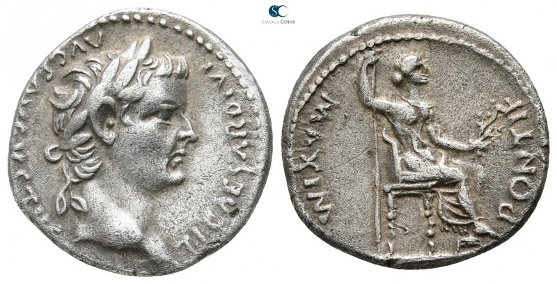 Tiberius AD 14-37. Lugdunum (Lyon)
Denarius AR

18 mm., 3,64 g.

TI CAESAR ...