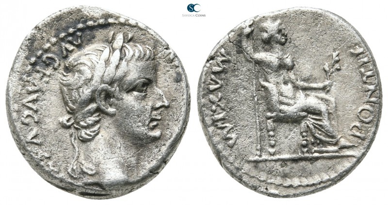Tiberius AD 14-37. Rome
Denarius AR

18 mm., 3,54 g.

[TI CAESAR DIVI] AVG ...