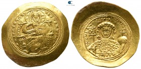 Constantine IX Monomachus AD 1042-1055. Constantinople. Histamenon Nomisma AV