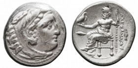 REINO MACEDONIO. Alejandro Magno. Dracma. AR. (336-323 a.C.) A/Cabeza de Hércules joven con piel de león a der. R/Zeus entronizado a izq., detrás ley....