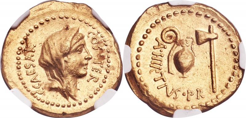 Julius Caesar, as Dictator (49-44 BC). AV aureus (20mm, 8.12 gm, 5h). NGC AU 5/5...