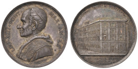 Leone XIII (1878-1903). Medaglia 1897 a.XX. Per la costruzione del nuovo Collegio Leoniano in Anagni. Opus: F. Bianchi. AG (g 35,48 - Ø 43,50 mm). Bar...