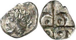 (s. II-I a.C.). Galia. Volcae Tectosages. Dracma "à la croix" forrada. (S. 83 var) (De la Tour 2986) (Savès 75). Ex Áureo 22/09/1999, nº 276. 2,25 g. ...