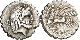 (hacia 83-82 a.C.). Gens Antonia. Denario. (Bab. 1) (Craw. 364/1d). Defecto en borde del anverso. 3,57 g. MBC-.