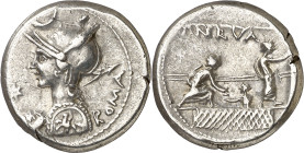(hacia 113-112 a.C.). Gens Licinia. Denario. (Bab. 7) (Craw. 292/1). Rayita en anverso. 3,96 g. MBC+.