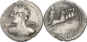 (hacia 84 a.C.). Gens Licinia. Denario. (Bab. 16) (Craw. 354/1). 4,09 g. MBC/MBC-.