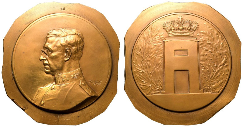 BELGIUM. 
Bronze Medal, ND. 
Unsigned, commemorating military, navy or civic a...