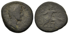 Commodus (177-192). Corinthia. Corinth. Æ (17mm, 4,90g). Laureate head r. R/ CLI COR Poseidon seated l., holding trident and dolphin. BCD Korinth 808....