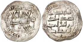 AH 227. Emirato Independiente. Abderrahman II. Al Andalus. Dirhem. (V. 181) (Fro. anv.3, rev.8). 2,66 g. Ex Colección Manuela Etcheverría. MBC.
