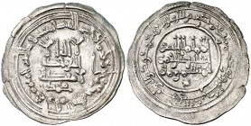 AH 339. Califato. Abderrahman III. Medina Azzahra. Dirhem. (V. 419) (Fro. anv.15, rev.16). 2,56 g. Ex Colección Manuela Etcheverría. MBC+.