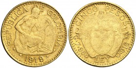 1919. Colombia. 5 pesos. (Fr. 110) (Kr. 195.1). 7,99 g. AU. MBC.