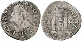 1622. Felipe IV. Besançon. 1 gros. (Vti. 1640) (P.A. 5147 var fecha). 1,80 g. A nombre y busto de Carlos I. Rarísima. BC+.