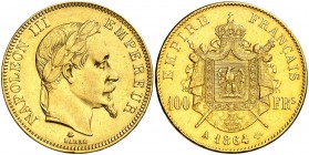 1864. Francia. Napoleón III. A (París). 100 francos. (Fr. 580) (Kr. 802.1). 32,03 g. AU. Leves marquitas. Parte de brillo original. EBC-.