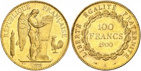 1900. Francia. III República. A (París). 100 francos. (Fr. 590) (Kr. 832). 32,19 g. AU. Leves rayitas. Brillo original. EBC.