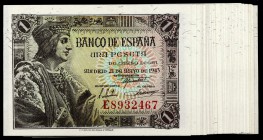1943. 1 peseta. (Ed. D48a) (Ed. 447a). 21 de mayo, Fernando el Católico. Lote de 45 billetes, serie E casi todos correlativos. S/C-/S/C.