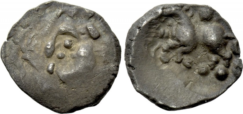 CENTRAL EUROPE. Vindelici. Quinar (1st century BC). "Büschelquinar" Prototype. ...