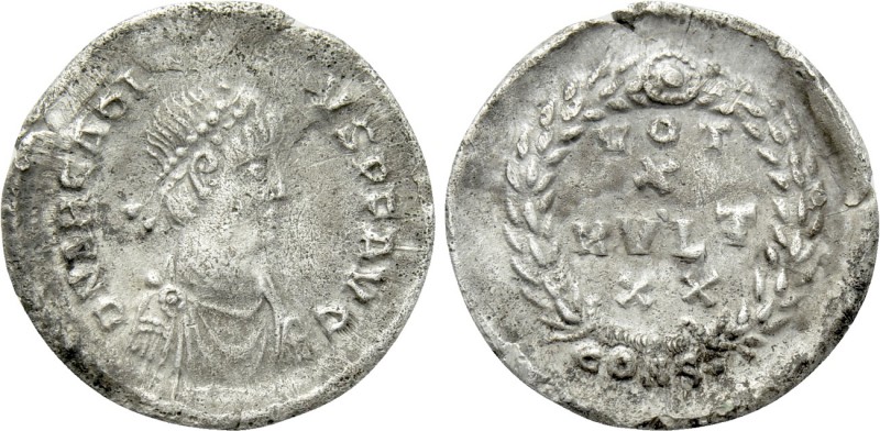 ARCADIUS (383-408). Siliqua. Constantinople. 

Obv: D N ARCADIVS P F AVG. 
Di...