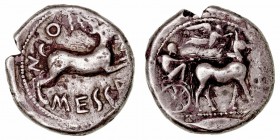 Sicilia. Tetradracma. AR. Messina. (480-461 a.C.). Tiranía de Anaxilas y su hijo. A/Biga coronada por Victoria alada a der., en exergo hoja de olivo. ...