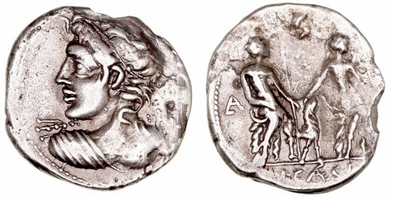 Caesia. Denario. AR. Sur de Italia. (112-111 a.C.). A/Busto diademado de Apolo V...
