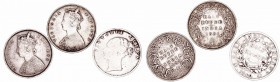 India BritánicaVictoria. 1/2 Rupia. AR. Lote de 3 monedas. 1840, 1886 y 1899. Algo sucias. MBC- a BC+.