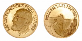 Medalla. AV. Ramón Menéndez Pidal 1869-1968. Acuñación en 22 quilates (917 milésimas). 18.53g. 32.00mm. En estuche y con certificado de Acuñaciones Es...