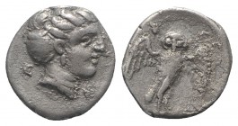 Northern Lucania, Velia, c. 300-280 BC. AR Diobol (10mm, 0.94g, 6h). Head of nymph r., hair in sakkos. R/ Owl facing with spread wings, standing on Z....
