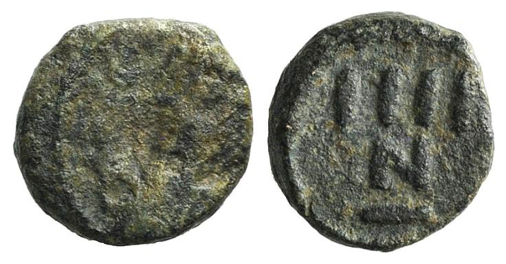 Vandals, c. 480-533. Æ 4 Nummi (10mm, 1.46g, 5h). Carthage, c. 523-533. Diademed...