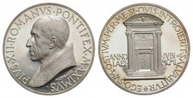 Papal, Pio XII (1939-1958). AR Medal 1950 (44mm, 38.29g, 12h), opus A. Mistruzzi. PIVS XII ROMANVS PONTIFEX MAXIMVS, Bust l. R/ EGO SVM OSTIVM PER ME ...