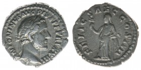 ROM Kaiserzeit Antoninus Pius 138-161
Denar
ANTONINVS AVG PIVS P P TR P XXIII / FELIC SAEC COS IIII
Felicitas nach links stehend
selten, 3,27 Gramm, s...