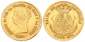 Isabel II (1833-1868). 100 reales. 1854. Sevilla. (Cal-32). Au. 8,39 g. Leves golpecitos en el canto. MBC+/EBC. Est...300,00.