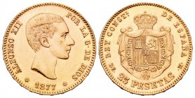 Alfonso XII (1874-1885). 25 pesetas. 1877*18-77. Madrid. DEM. (Cal-3). Au. 8,10 g. Restos de brillo original. EBC+. Est...250,00.