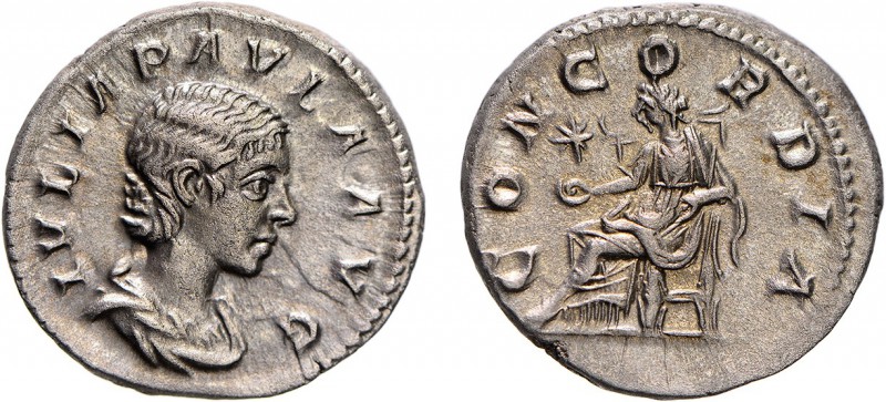 Roman - Julia Paula
Denarius, CONCORDIA, Rare, RCV 7655, RIC 211, RSC 6a (Rome,...