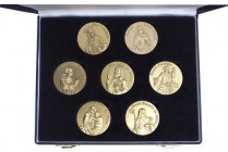 Medalhas - Lote (7 medalhas)
Lote (7 medalhas) - Prata dourada - 1999 - Jorge Coelho - Santos Portugueses. 50mm. Estojo. Prata Pura. Nº28/500. 450g. ...