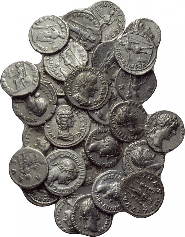 30 Roman denari. 

Obv: .
Rev: .

. 

Condition: See picture.

Weight: ...