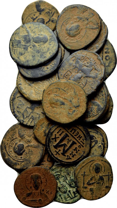 25 Byzantine coins. 

Obv: .
Rev: .

. 

Condition: See picture.

Weigh...