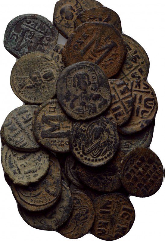 36 Byzantine coins. 

Obv: .
Rev: .

. 

Condition: See picture.

Weigh...
