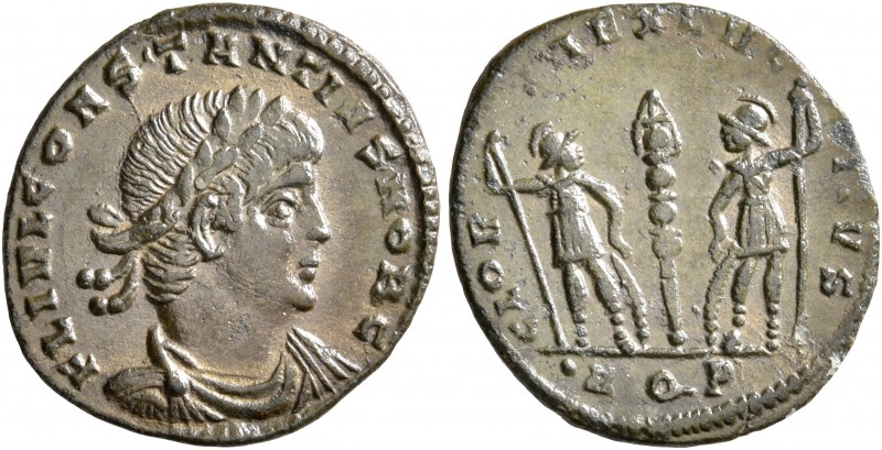 Constantius II, as Caesar, 324-337. Follis (Bronze, 17 mm, 1.47 g, 6 h), Aquilei...